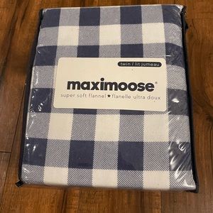 MAXIMOOSE
Flannel Buffalo Plaid Sheet Set